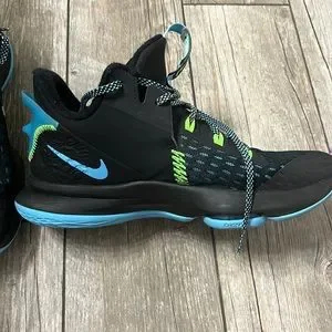 Shoes | I Am Selling Nike Lebron Witness 5 Black Blue And  display picture 3